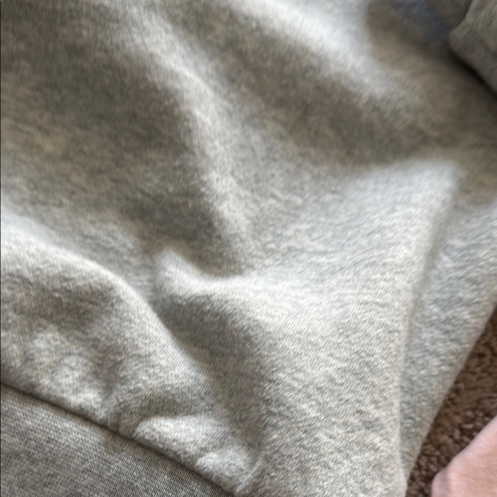 Crop Gap Sweatshirts - Picture 6 of 8